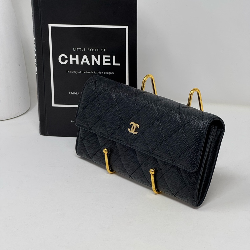 💯Authentic Chanel Black Quilted Caviar Leather Long Wallet Iconic CC Logo - Picture 2 of 9